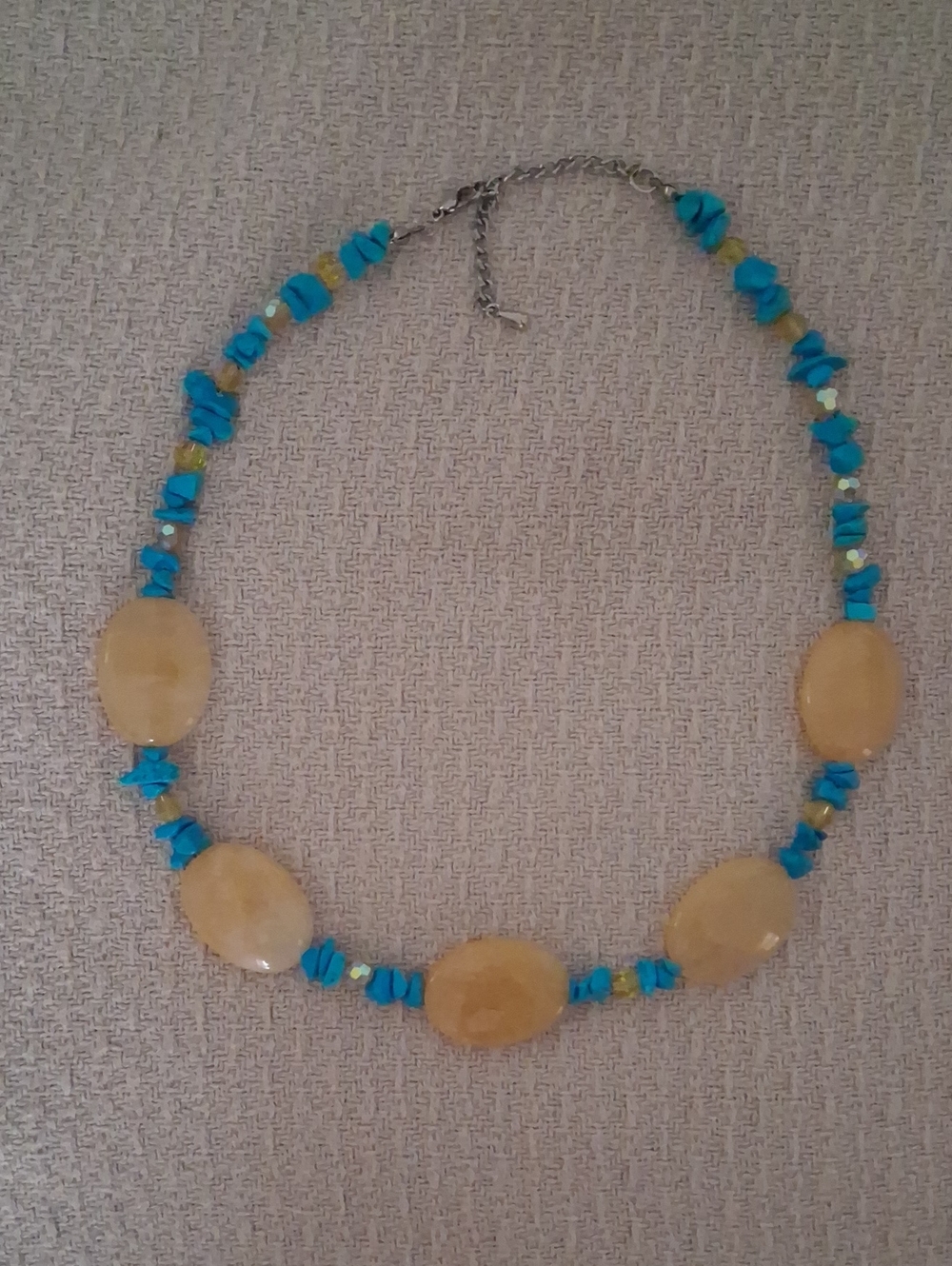 Dyed HOWLITE & Honey Stonw Bead Necklace
